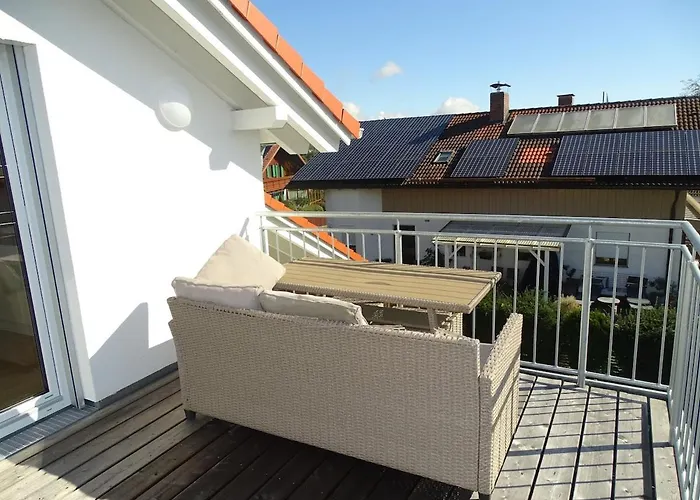 Sunny House, 2 Residential Units Сasa de vacaciones