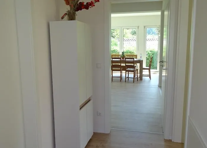 Sunny House, 2 Residential Units Сasa de vacaciones *