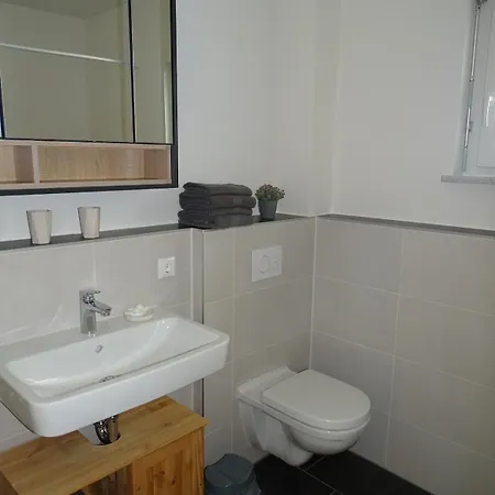 Sunny House, 2 Residential Units Holiday home *
